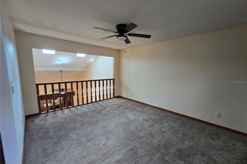 Townhouse in New Smyrna Beach, Florida 2 bedrooms, 158.49 sq.m. № 2239246 - photo 20