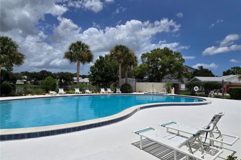 Townhouse in New Smyrna Beach, Florida 2 bedrooms, 158.49 sq.m. № 2239246 - photo 29