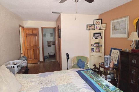 Townhouse in New Smyrna Beach, Florida 2 bedrooms, 158.49 sq.m. № 2239246 - photo 16
