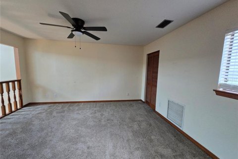 Townhouse in New Smyrna Beach, Florida 2 bedrooms, 158.49 sq.m. № 2239246 - photo 19