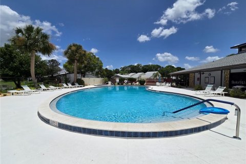 Townhouse in New Smyrna Beach, Florida 2 bedrooms, 158.49 sq.m. № 2239246 - photo 30