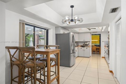 Купить виллу или дом в Пайнкрест, Флорида 4 спальни, 255.2м2, № 1998236 - фото 16