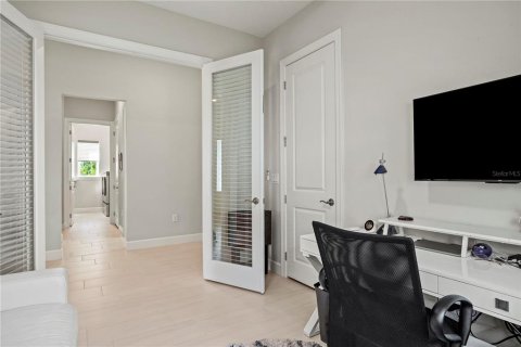 House in Englewood, Florida 3 bedrooms, 193.24 sq.m. № 1918493 - photo 19