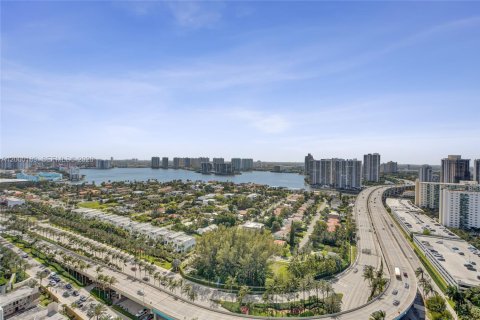 Купить кондоминиум в Санни-Айлс-Бич, Флорида 3 спальни, 199.74м2, № 2067765 - фото 15