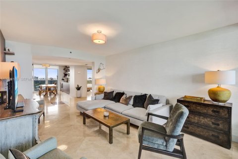 Купить кондоминиум в Санни-Айлс-Бич, Флорида 3 спальни, 199.74м2, № 2067765 - фото 5