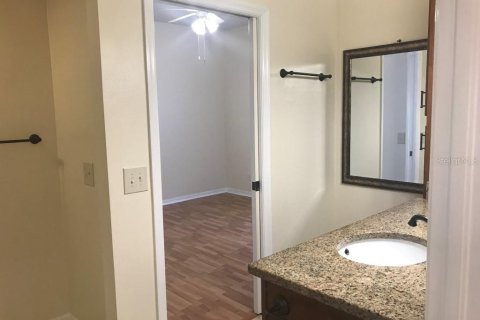 Villa ou maison à louer à Tampa, Floride: 3 chambres, 159.51 m2 № 2429266 - photo 13