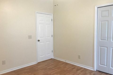 Villa ou maison à louer à Tampa, Floride: 3 chambres, 159.51 m2 № 2429266 - photo 11