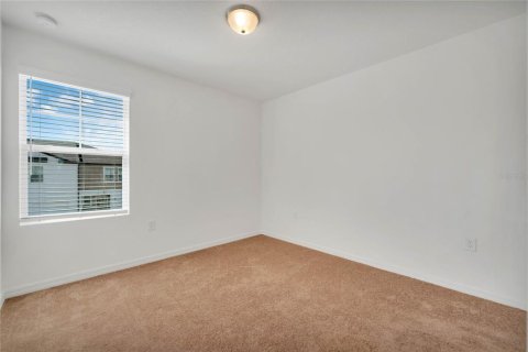 Townhouse in Davenport, Florida 3 bedrooms, 130.43 sq.m. № 2238749 - photo 15