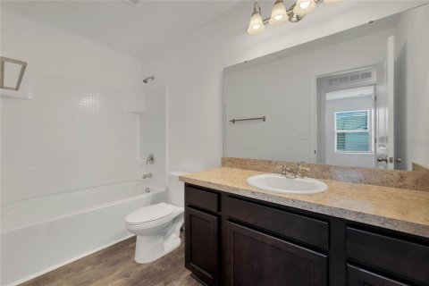 Townhouse in Davenport, Florida 3 bedrooms, 130.43 sq.m. № 2238749 - photo 17