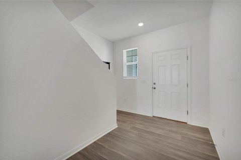 Townhouse in Davenport, Florida 3 bedrooms, 130.43 sq.m. № 2238749 - photo 4
