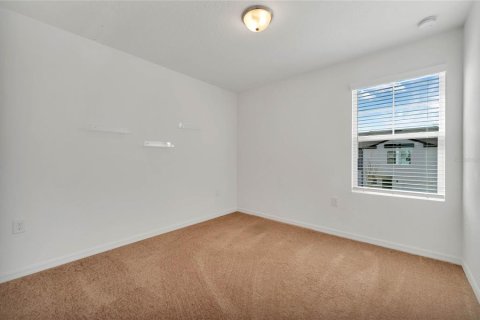 Townhouse in Davenport, Florida 3 bedrooms, 130.43 sq.m. № 2238749 - photo 13
