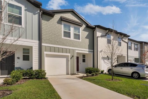 Townhouse in Davenport, Florida 3 bedrooms, 130.43 sq.m. № 2238749 - photo 2