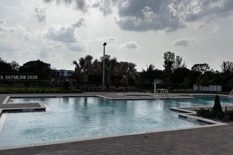 Townhouse in Miami, Florida 3 bedrooms, 123.37 sq.m. № 2029189 - photo 13