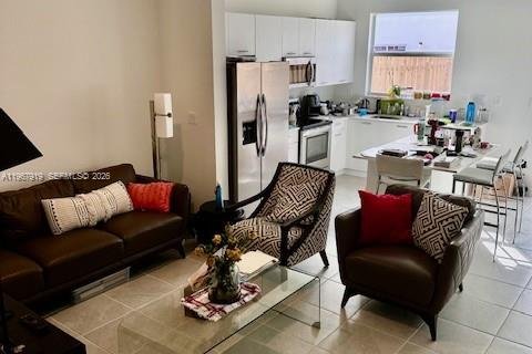 Townhouse in Miami, Florida 3 bedrooms, 123.37 sq.m. № 2029189 - photo 3