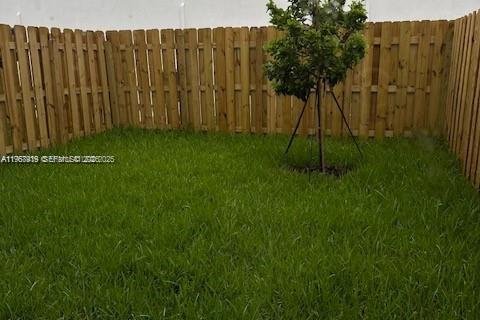 Townhouse in Miami, Florida 3 bedrooms, 123.37 sq.m. № 2029189 - photo 11