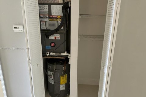 Copropriété à vendre à Boca Raton, Floride: 2 chambres, 101.64 m2 № 1956800 - photo 18