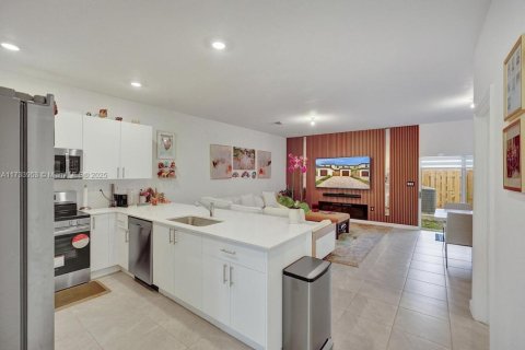 Купить таунхаус в Хомстед, Флорида 3 спальни, 176.14м2, № 1959174 - фото 16