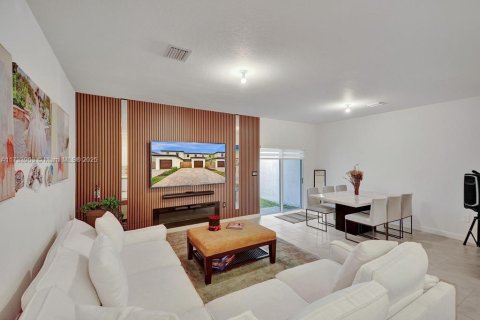 Купить таунхаус в Хомстед, Флорида 3 спальни, 176.14м2, № 1959174 - фото 12