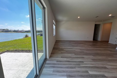 Casa en venta en Fort Myers, Florida, 4 dormitorios, 174.28 m2 № 1973731 - foto 10