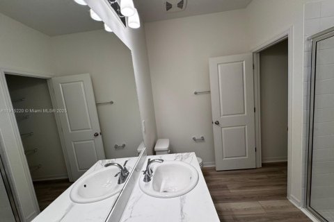 Casa en venta en Fort Myers, Florida, 4 dormitorios, 174.28 m2 № 1973731 - foto 12