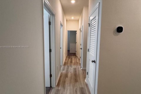 Casa en venta en Fort Myers, Florida, 4 dormitorios, 174.28 m2 № 1973731 - foto 11