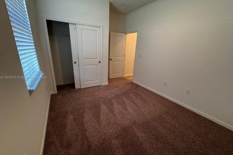 Casa en venta en Fort Myers, Florida, 4 dormitorios, 174.28 m2 № 1973731 - foto 24