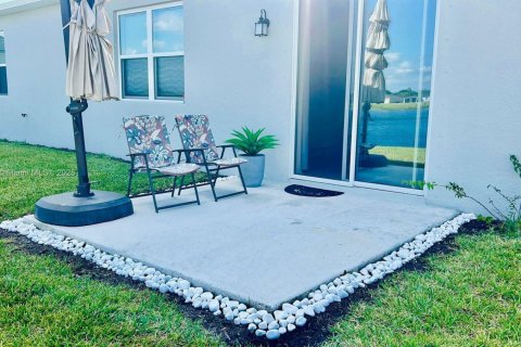 Casa en venta en Fort Myers, Florida, 4 dormitorios, 174.28 m2 № 1973731 - foto 26