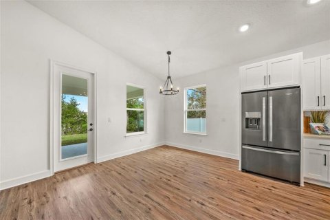 House in Spring Hill, Florida 4 bedrooms, 193.98 sq.m. № 2431189 - photo 18