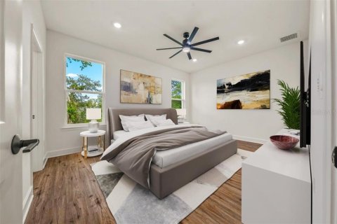 House in Spring Hill, Florida 4 bedrooms, 193.98 sq.m. № 2431189 - photo 23