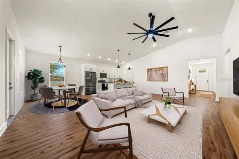 House in Spring Hill, Florida 4 bedrooms, 193.98 sq.m. № 2431189 - photo 3