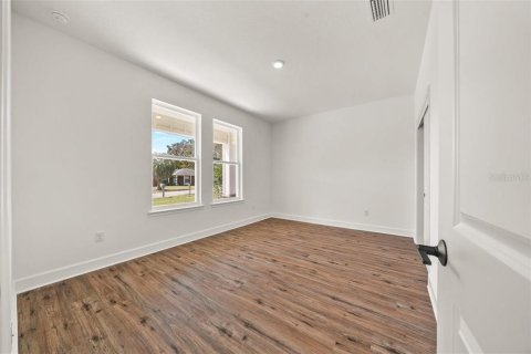 House in Spring Hill, Florida 4 bedrooms, 193.98 sq.m. № 2431189 - photo 5