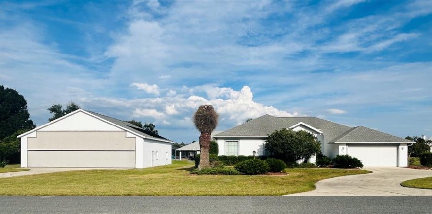 Villa ou maison à Ocala, Floride 3 chambres, 226.31 m2 № 2398513