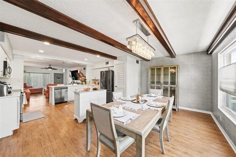 Condo in Clearwater, Florida, 2 bedrooms № 2110576 - photo 16