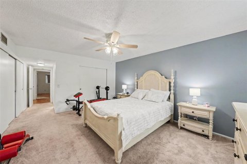 Condo in Clearwater, Florida, 2 bedrooms № 2110576 - photo 19