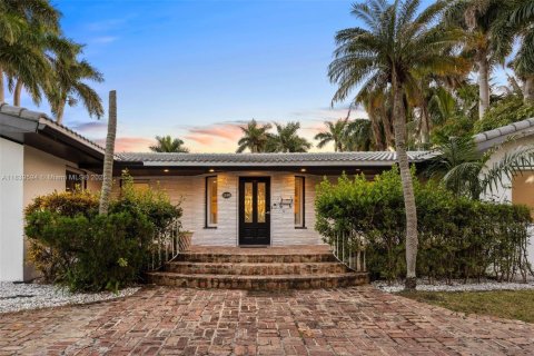 Villa ou maison à vendre à Hollywood, Floride: 6 chambres, 311.41 m2 № 1937122 - photo 7