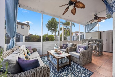 Купить виллу или дом в Майами, Флорида 3 спальни, 148.27м2, № 2027915 - фото 25