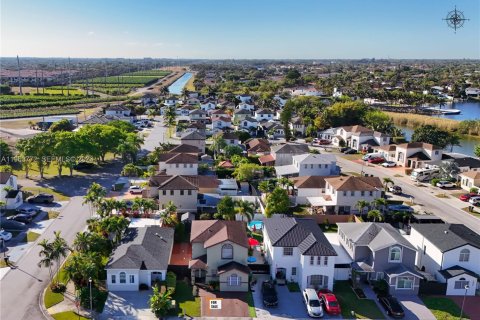 Купить виллу или дом в Майами, Флорида 3 спальни, 148.27м2, № 2027915 - фото 6