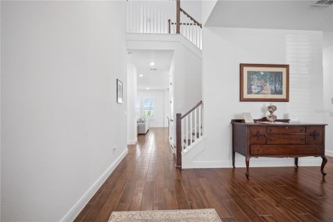 House in Winter Garden, Florida 5 bedrooms, 374.02 sq.m. № 2236304 - photo 9