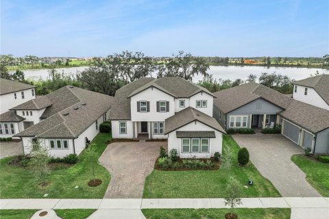 House in Winter Garden, Florida 5 bedrooms, 374.02 sq.m. № 2236304 - photo 7
