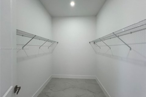 Casa en venta en Naples, Florida, 4 dormitorios, 150.13 m2 № 2050593 - foto 11