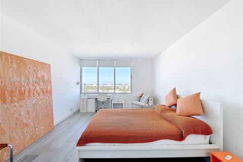 Copropriété à louer à Miami Beach, Floride: 1 chambre, 79.15 m2 № 1706393 - photo 28