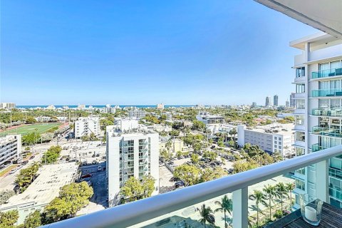 Copropriété à louer à Miami Beach, Floride: 1 chambre, 79.15 m2 № 1706393 - photo 1