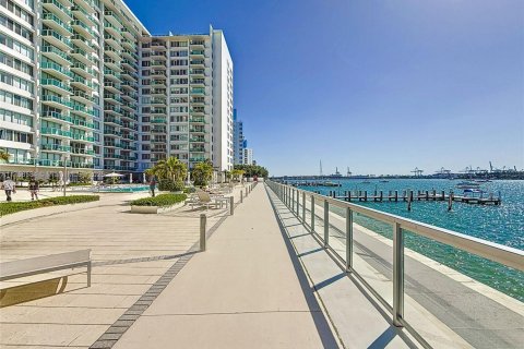 Copropriété à louer à Miami Beach, Floride: 1 chambre, 79.15 m2 № 1706393 - photo 6