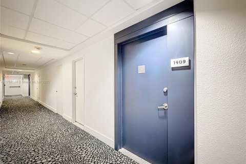 Copropriété à louer à Miami Beach, Floride: 1 chambre, 79.15 m2 № 1706393 - photo 7