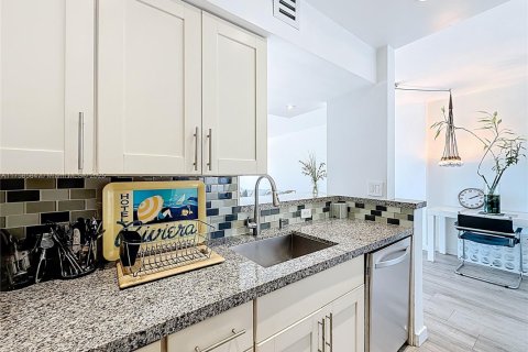 Copropriété à louer à Miami Beach, Floride: 1 chambre, 79.15 m2 № 1706393 - photo 13