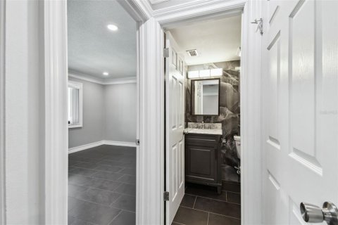 Apartment in Belleair Bluffs, Florida 2 bedrooms, 97.55 sq.m. № 1679364 - photo 16
