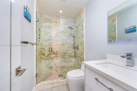 Casa en venta en Miami Lakes, Florida, 3 dormitorios, 116.59 m2 № 1889465 - foto 19