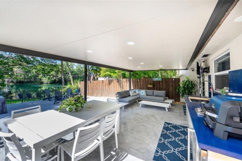 Casa en venta en Miami Lakes, Florida, 3 dormitorios, 116.59 m2 № 1889465 - foto 28