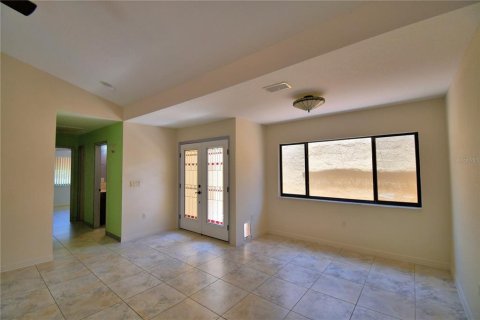 House in Winter Haven, Florida 3 bedrooms, 156.17 sq.m. № 1886728 - photo 3