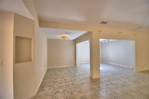 House in Winter Haven, Florida 3 bedrooms, 156.17 sq.m. № 1886728 - photo 28